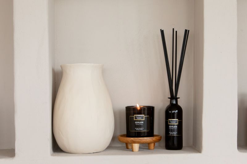 Treatments® -  Giftbox Fragrance Sticks - Ceylon - 200 ml